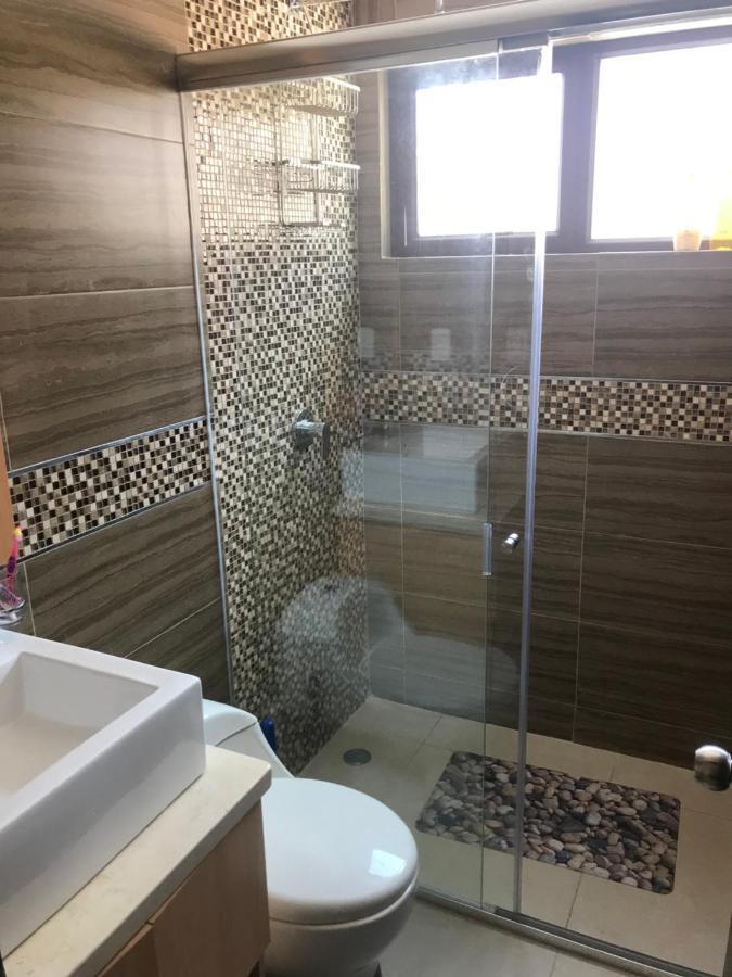 Condominio La Victoria, Departamento En Cuenca 1 외부 사진